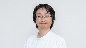 副院長・小児科医長 秋林 雅也 Masaya Akibayasi