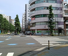 平和通り沿いの交差点